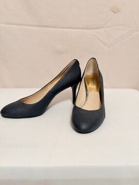 MICHAEL Michael Kors Jenna Flex Pumps.